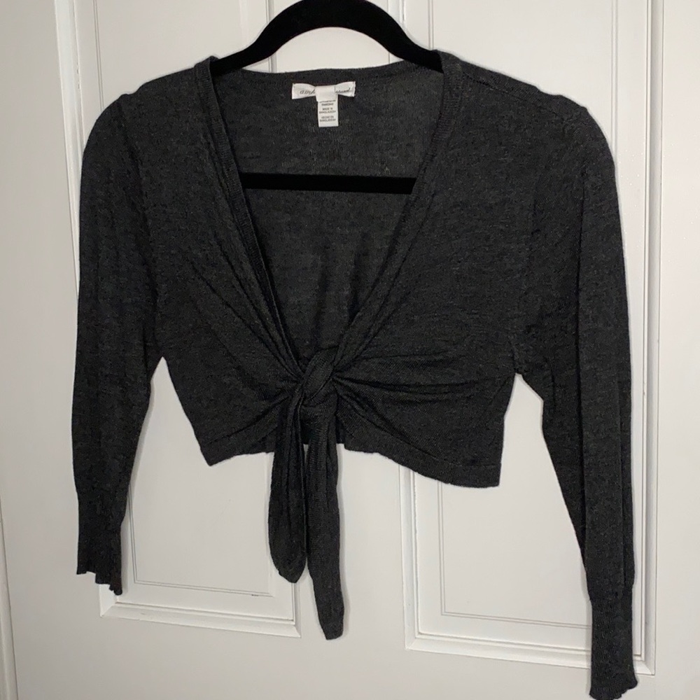 Kylie tie front crop top